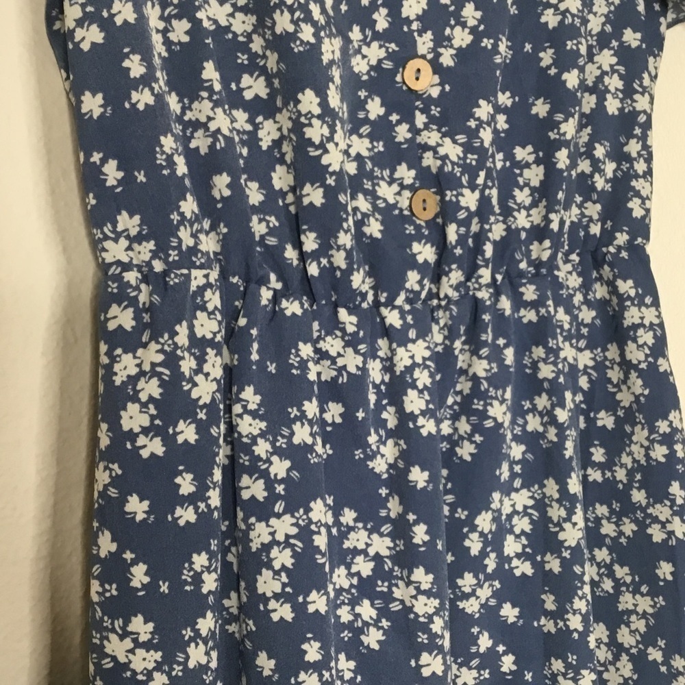 SheIn Floral Ruffle Dress - Picture 4 of 6